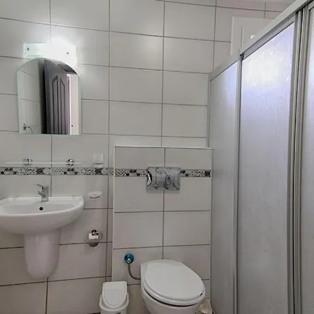 Yildirim 3, Private With 70m2 Pool Фетхие